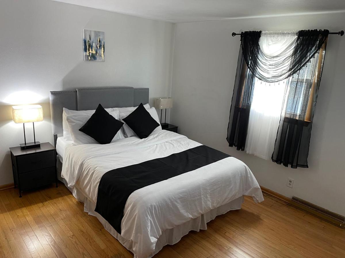 Appartamento Elite Casa Collection -Free Coffee, Parking, And Wi-Fi Milwaukee Esterno foto