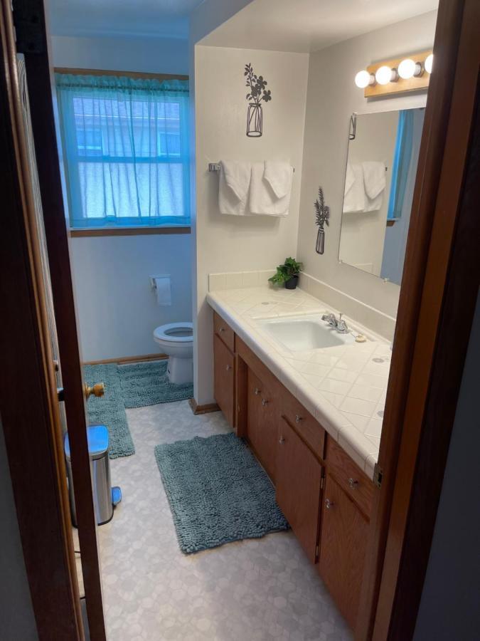 Appartamento Elite Casa Collection -Free Coffee, Parking, And Wi-Fi Milwaukee Esterno foto