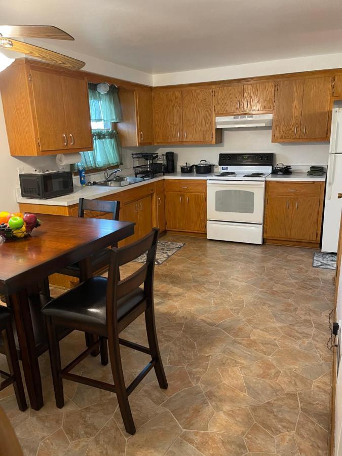 Appartamento Elite Casa Collection -Free Coffee, Parking, And Wi-Fi Milwaukee Esterno foto
